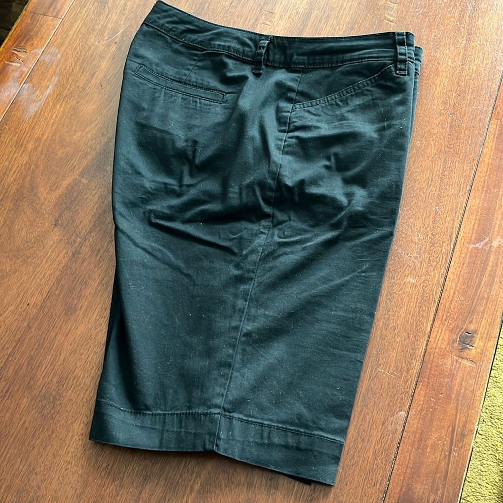 Jone New York Classic Black shorts